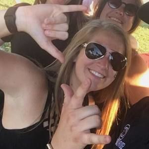 Meet your Posher, Brooke